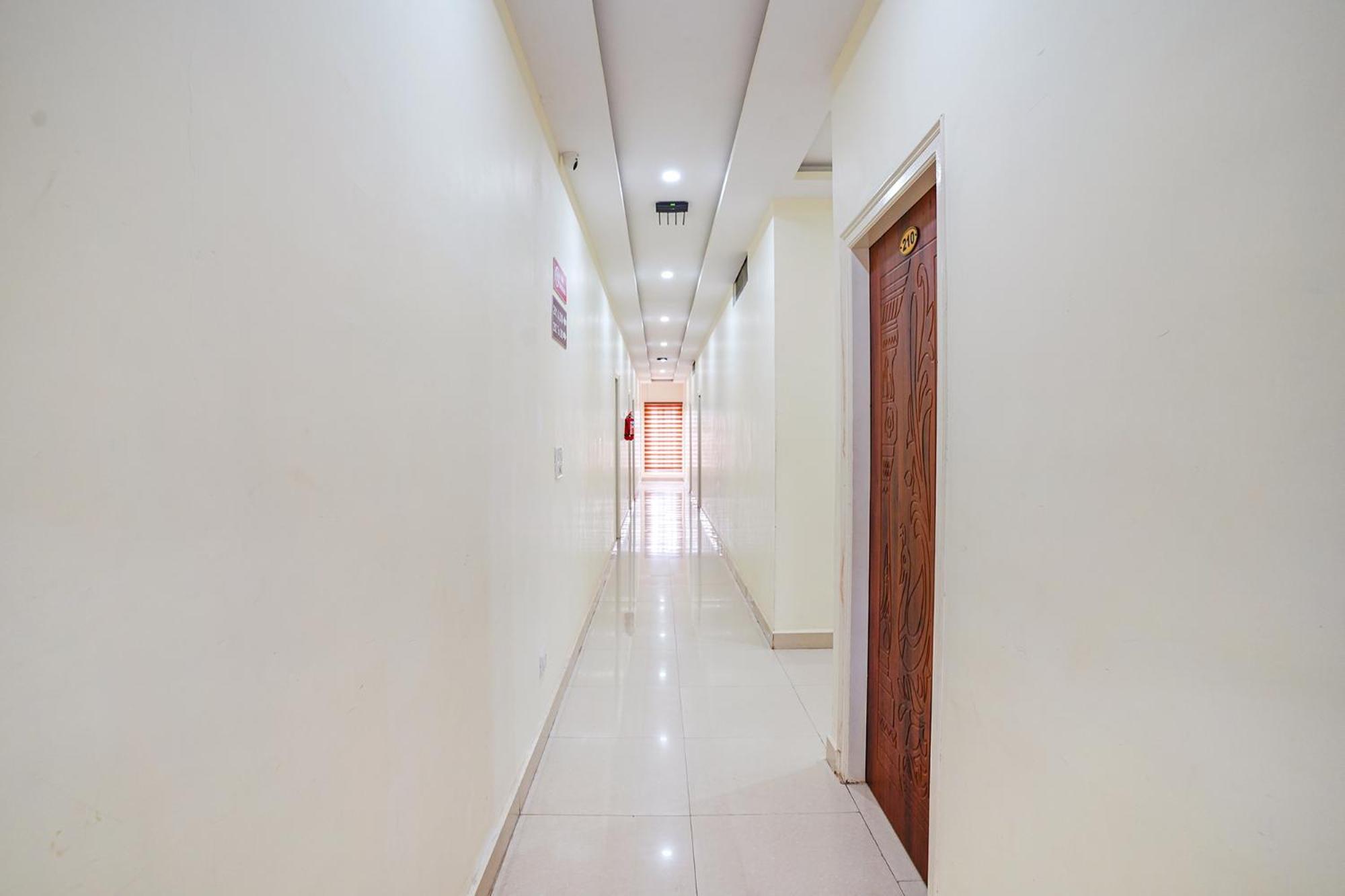 Fabhotel Partha Residency - Nr Iskcon Kr Puram 벵갈루루 외부 사진