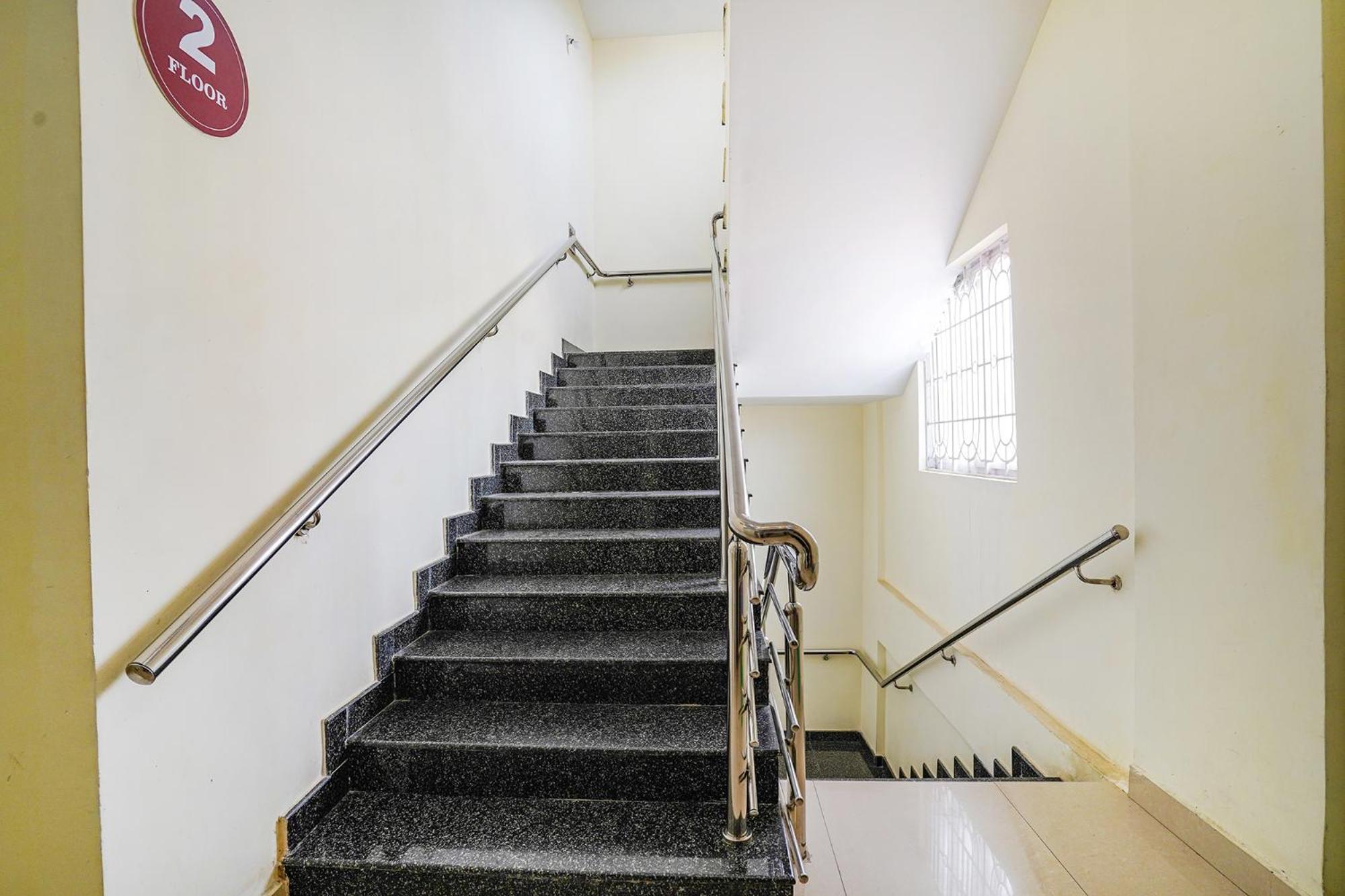 Fabhotel Partha Residency - Nr Iskcon Kr Puram 벵갈루루 외부 사진